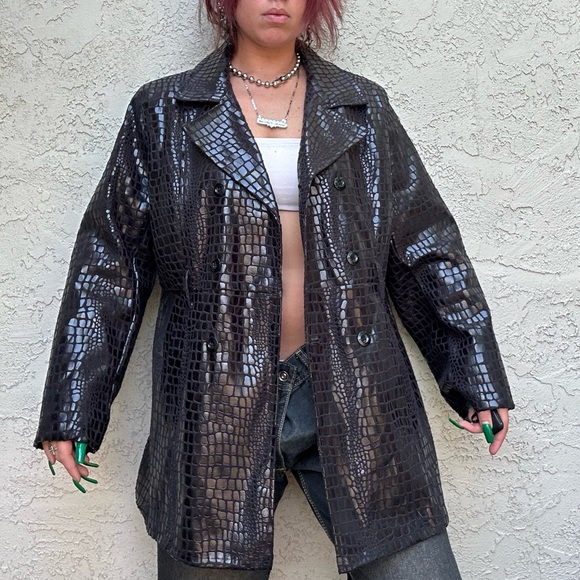 Y2k Shiny Metallic Alligator Skin Trench Coat - Picture 9 of 10